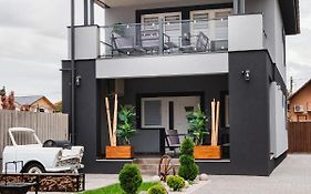 Reborn Lux Apartments